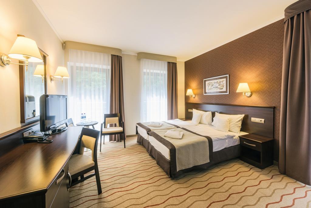 Malinowy Dwor Hotel Medical Spa Świeradów-Zdrój Pokoj fotografie